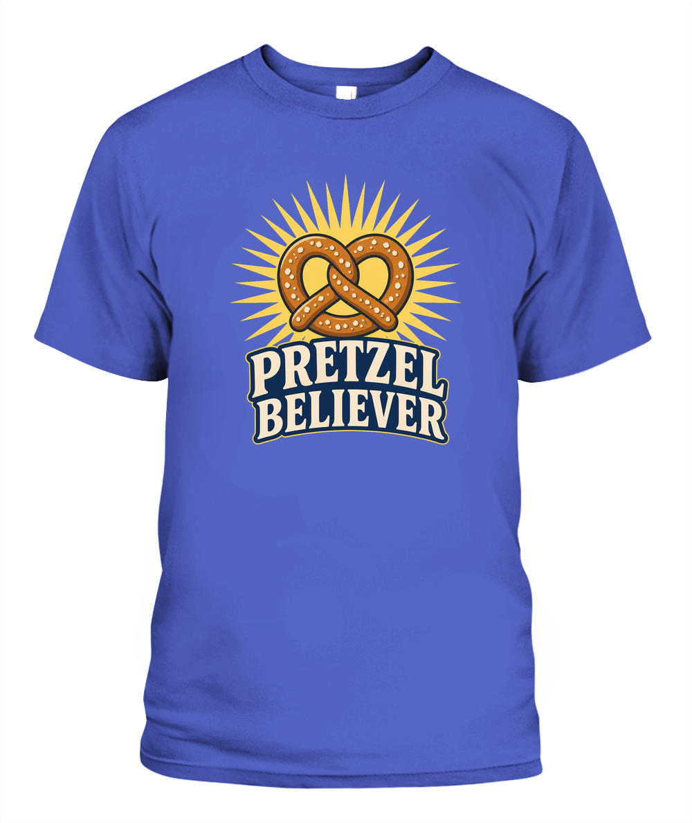 Pretzel Believer — T-Shirt in Periwinkle
